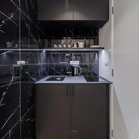 Bounce Apartment